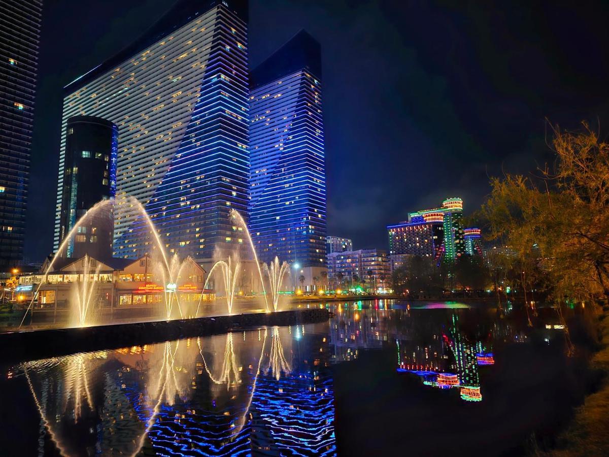 Orbi City Sea View Batumi Exterior photo
